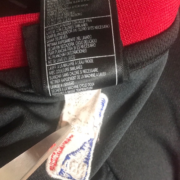 LeBron Miami Heat Limited Edition 2XL Jersey - Picture 4 of 8